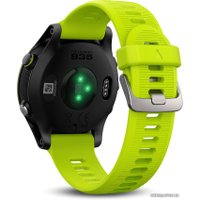 Умные часы Garmin Forerunner 935 HRM-Tri (черный/зеленый)