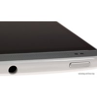 Телефон HTC One mini