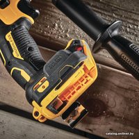 Ударная дрель-шуруповерт DeWalt DCD999NT (без АКБ, кейс)
