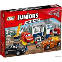 Конструктор LEGO Juniors 10743 Гараж Смоуки