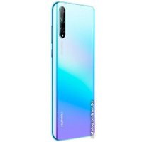 Телефон Huawei Y8p AQM-LX1 4GB/128GB (светло-голубой)