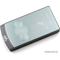 Кнопочный телефон Sony Ericsson W980i Walkman