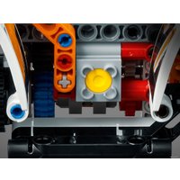 Конструктор LEGO Technic 42139 Внедорожный грузовик