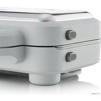 Вафельница Breville VST072