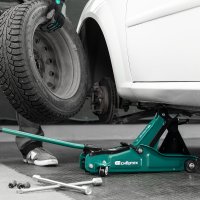 Подкатной домкрат СибрТех 50831 2т (кейс)