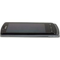 Смартфон Nokia 700