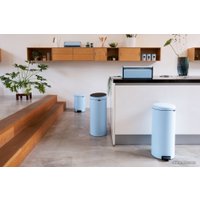 Мусорное ведро Brabantia Pedal Bin NewIcon 12 л (небесно-голубой)