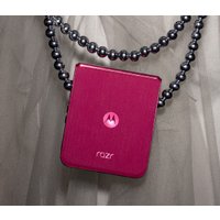 Телефон Motorola Razr 60 Ultra 16GB/512GB (кабаре розовый)