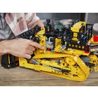 Конструктор LEGO Technic 42131 Бульдозер Cat D11 на пульте управления