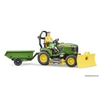 Набор Bruder John Deere с прицепом и фигуркой 62104