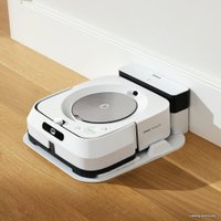 Робот-пылесос iRobot Braava Jet M6