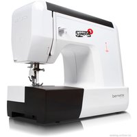 Электромеханическая швейная машина Bernina Bernette London 3