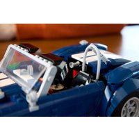 Конструктор LEGO Icons 10357 Shelby Cobra 427 S/C