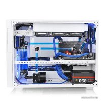Корпус Thermaltake Core X9 Snow Edition [CA-1D8-00F6WN-00]