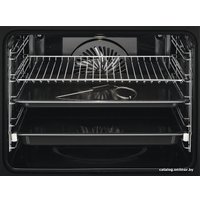 Электрический духовой шкаф Electrolux AssistedCooking 800 KOEBP39Z