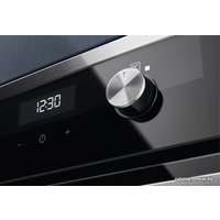 Электрический духовой шкаф Electrolux OKD5C70X