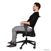 Офисное кресло DAC Mobel A (черный)