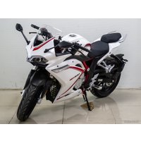 Мотоцикл Loncin Voge 300RR (белый)