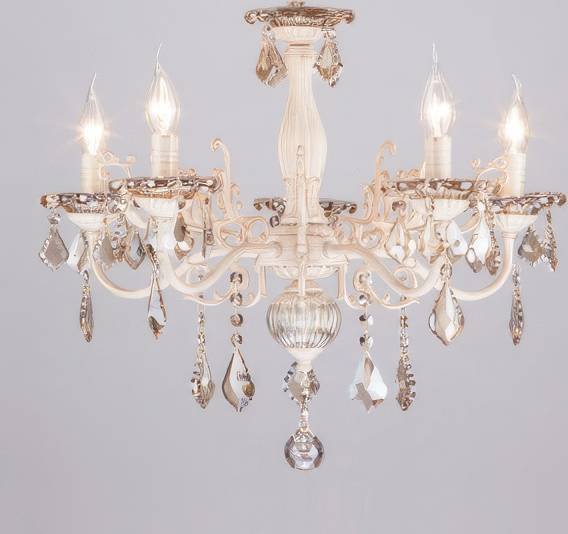 

Люстра средней высоты Евросвет Elisha 3281/5 белый с золотом/тонированный хрусталь Strotskis