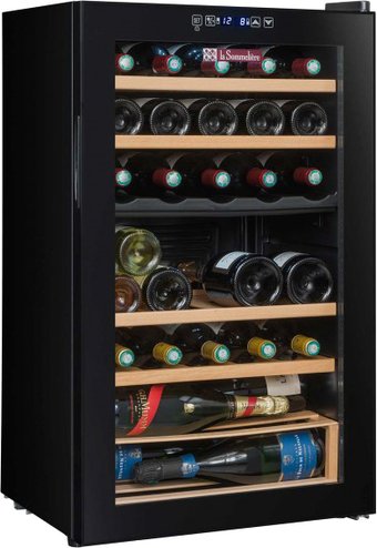 Винный шкаф La Sommeliere SLS33DZ