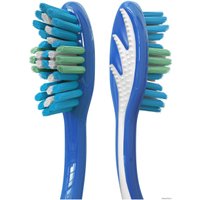 Набор зубных щеток Colgate Тройное действие (2 шт)
