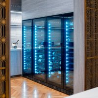 Винный шкаф Temptech CPRO1800DRB-24