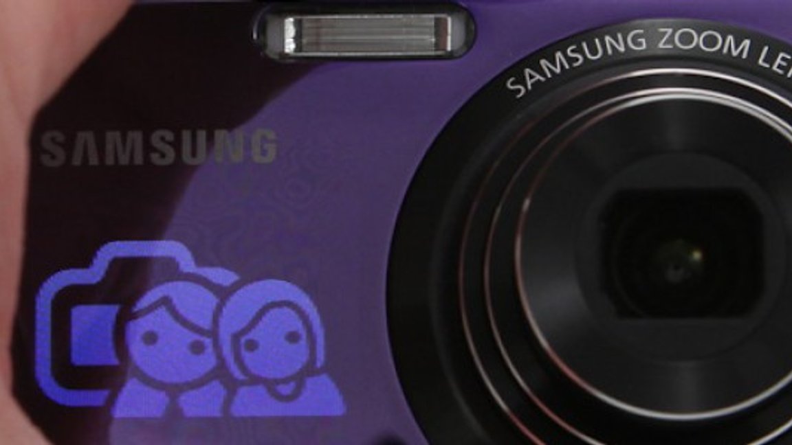 Обзор фотокамеры Samsung PL150 с двумя дисплеями