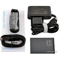 Телефон Nokia Lumia 710