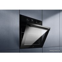 Электрический духовой шкаф Electrolux OEM3H50K