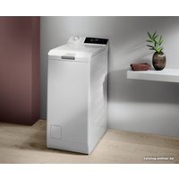Стиральная машина с вертикальной загрузкой Electrolux UltraCare 800 EW8TN3372P