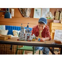 Конструктор LEGO Creator 3 в 1 31168 Средневековый замок конных рыцарей