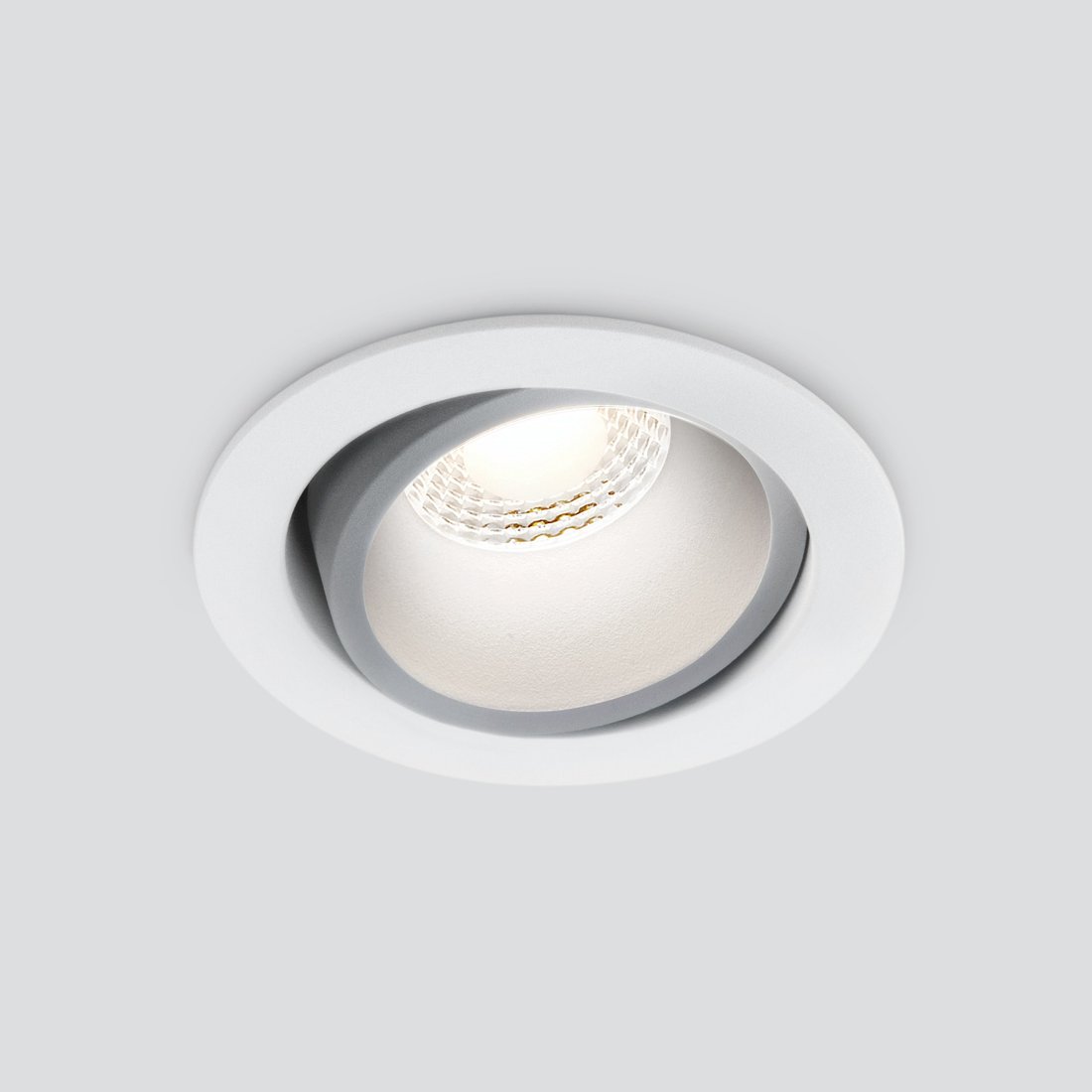 

Точечный светильник Elektrostandard 15267/LED 7W 4200K (белый-серебро)