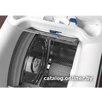 Стиральная машина с вертикальной загрузкой Electrolux SteamCare 700 EW7TN3272SP
