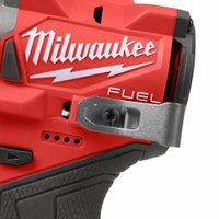 Винтоверт Milwaukee M12 FUEL M12FID2-202X 4933479877 (с 2-мя АКБ, кейс)