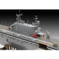 Сборная модель Revell 05170 Assault Ship USS Tarawa LHA-1