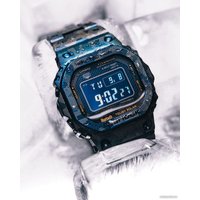 Наручные часы Casio G-Shock GMW-B5000TCF-2