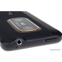 Телефон HTC Evo 3D