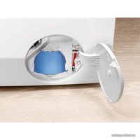 Стирально-сушильная машина Electrolux DelicateCare 900 EW9WN249W
