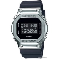 Наручные часы Casio G-Shock GM-5600-1