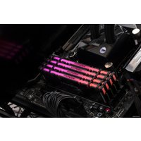 Оперативная память HyperX Predator RGB 32GB DDR4 PC4-28800 HX436C18PB3A/32