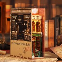 Букнук Tonecheer Чаринг Кросс Роуд, 84