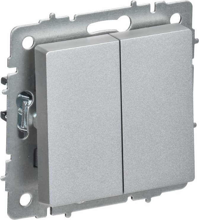 

Выключатель перекрестный IEK Brite BR-V23-0-10-K47 (алюминий)