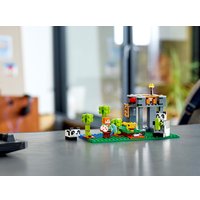 Конструктор LEGO Minecraft 21158 Питомник панд