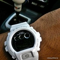 Наручные часы Casio DW-6900NB-7E