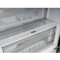 Холодильник Schaub Lorenz SLU S379Y4E