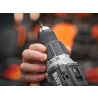  DeWalt DCK200MM2T (шуруповерт, винтоверт, 2 АКБ, кейс)