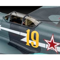 Сборная модель Revell 03894 Советский одномоторный истребитель Yakovlev Yak-3
