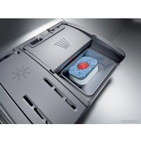 Отдельностоящая посудомоечная машина Bosch Serie 4 SMS4EMC06E