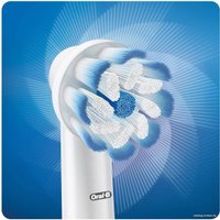 Электрическая зубная щетка Oral-B Smart 4 4000N Teen D601.523.3 (черный)