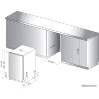 Встраиваемая посудомоечная машина Indesit DSIE 2B10